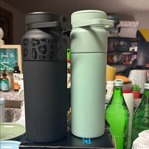 BrüMate Black and Mint Insulated Bottles